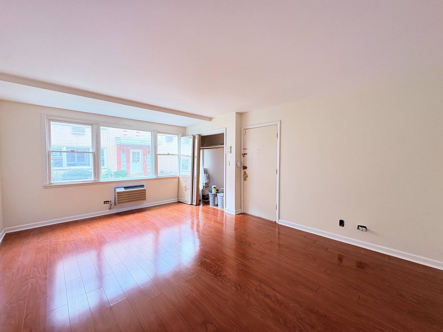 3201 W Berwyn AVE #1S, Chicago, IL 60625