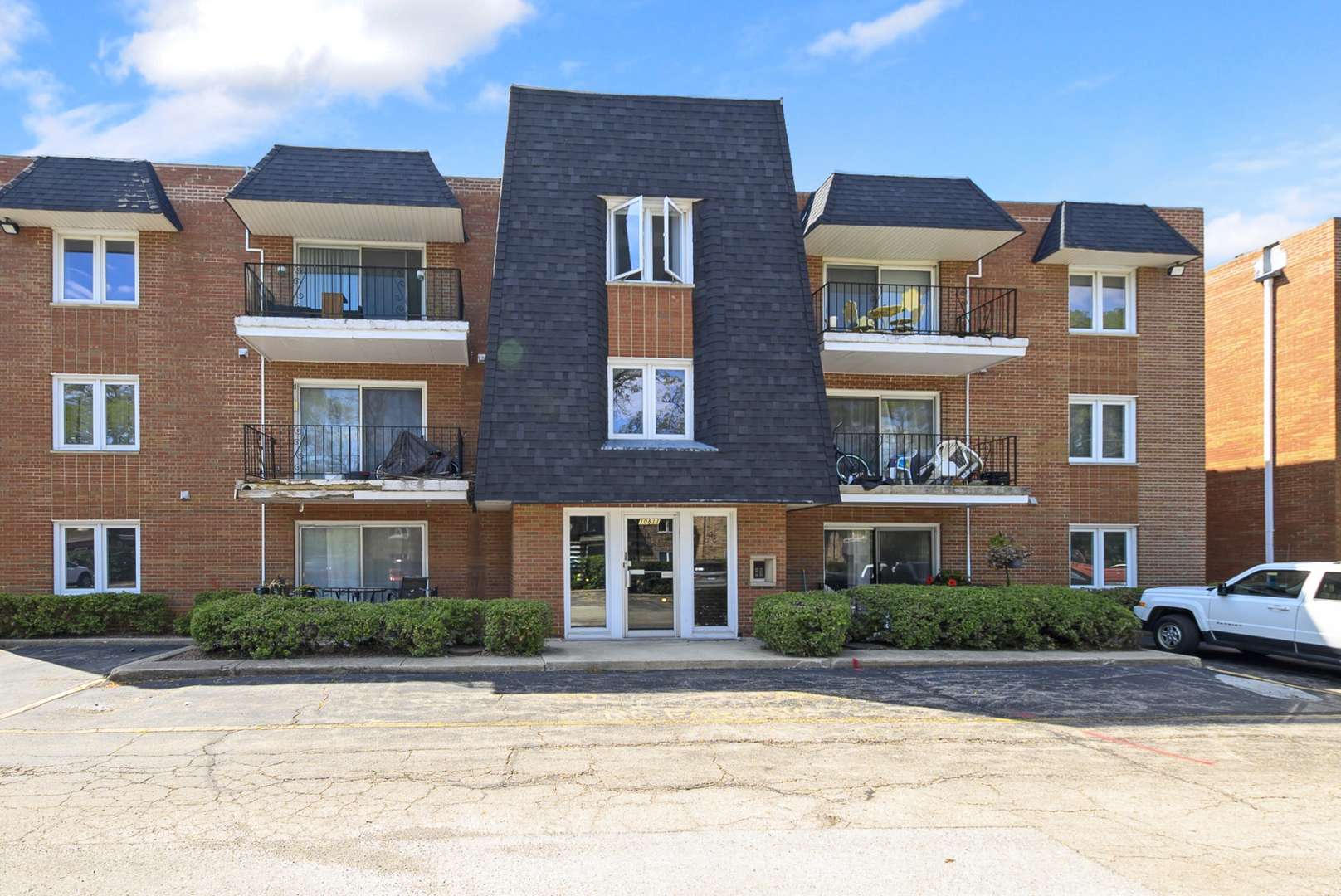 10811 S Keating AVE #2SW, Oak Lawn, IL 60453