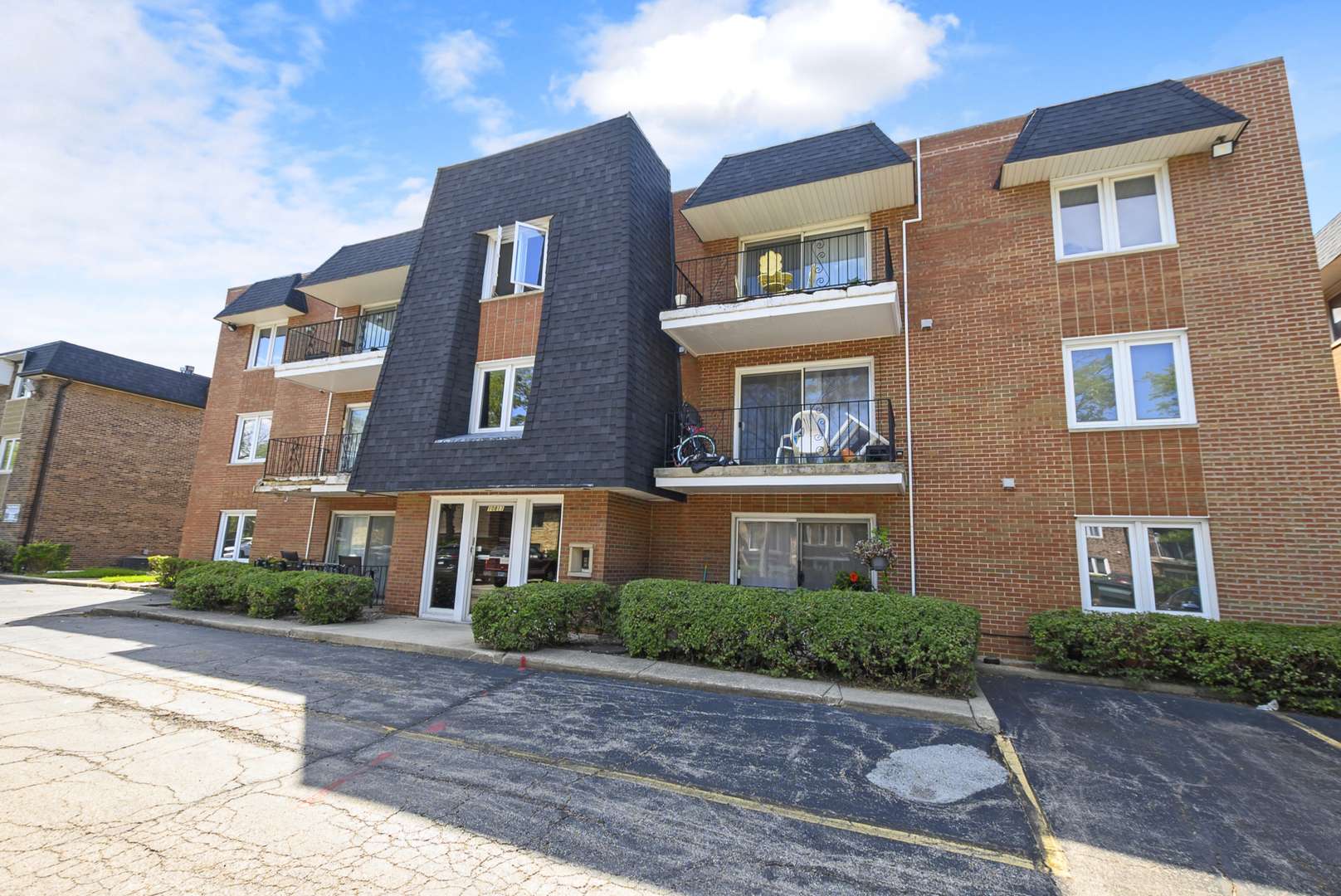 10811 S Keating AVE #2SW, Oak Lawn, IL 60453
