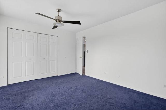 9540 Mayfield AVE #S307, Oak Lawn, IL 60453