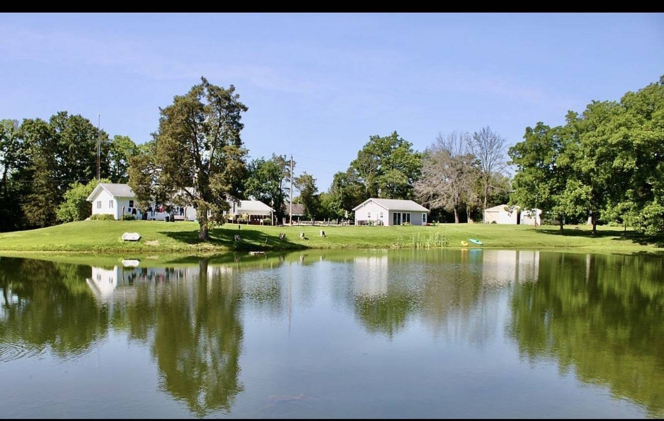 1335 Schwartz RD, Centralia, IL 62801
