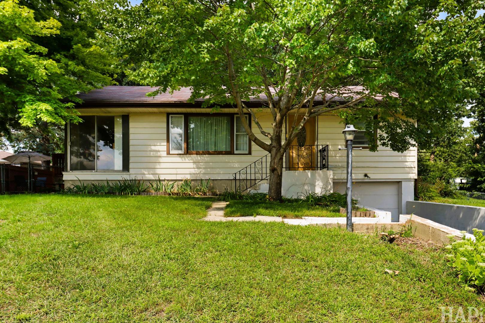 1012 Elder AVE, Mchenry, IL 60051
