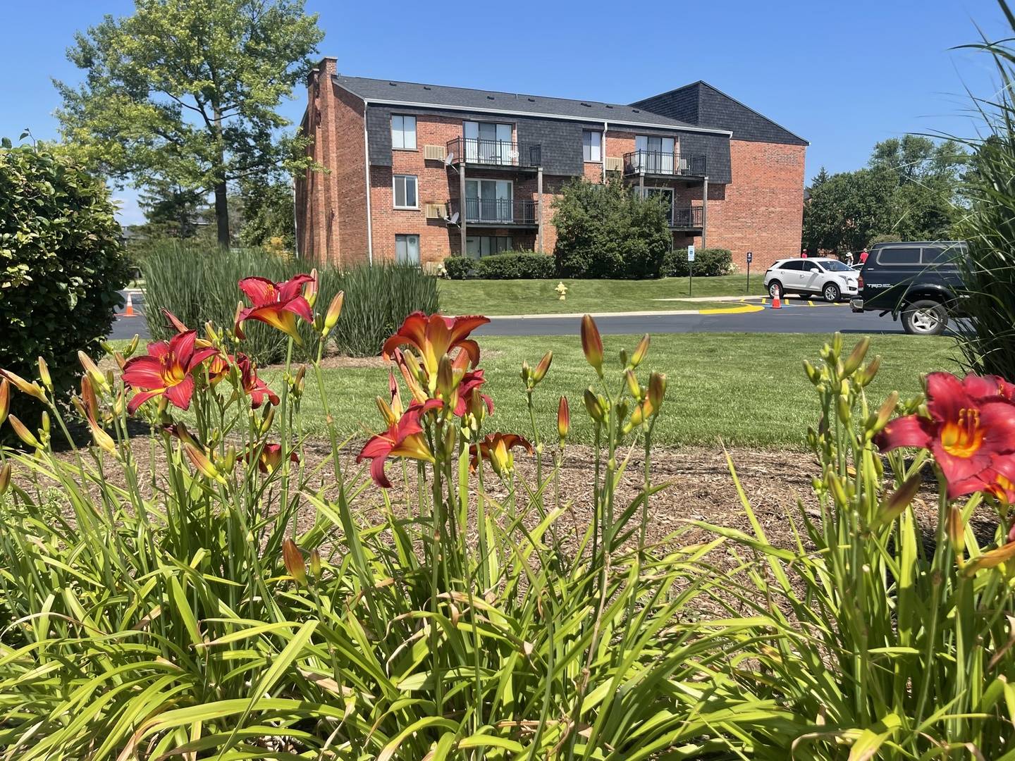 4200 W Lake AVE #201C, Glenview, IL 60026
