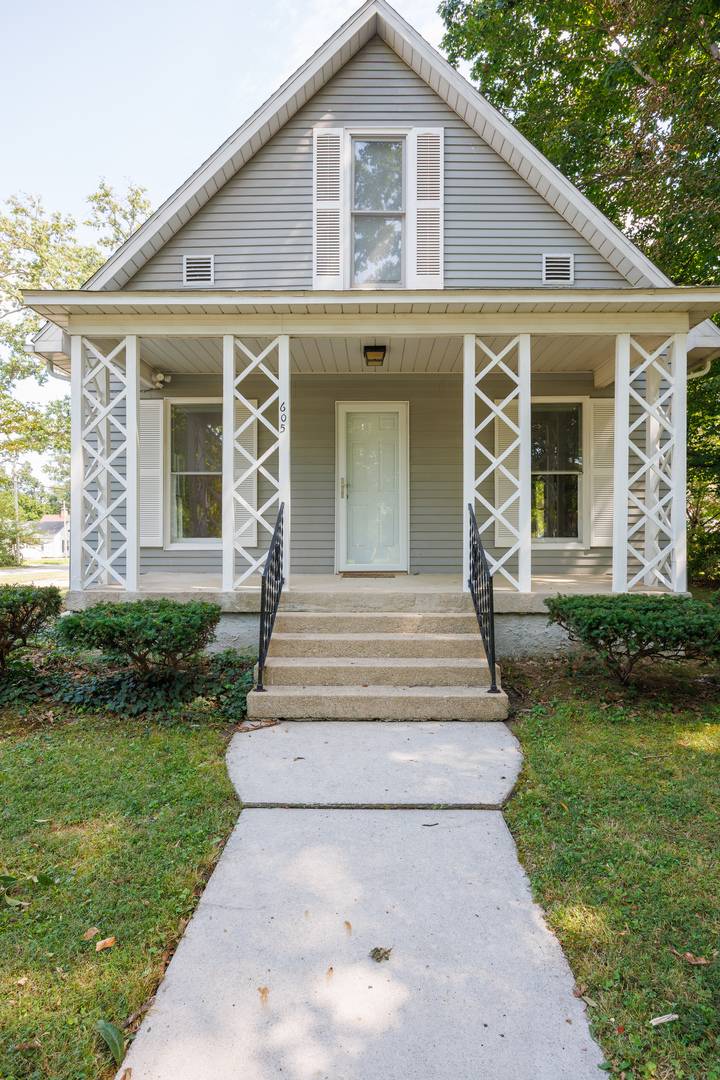 605 S Sycamore ST, Centralia, IL 62801