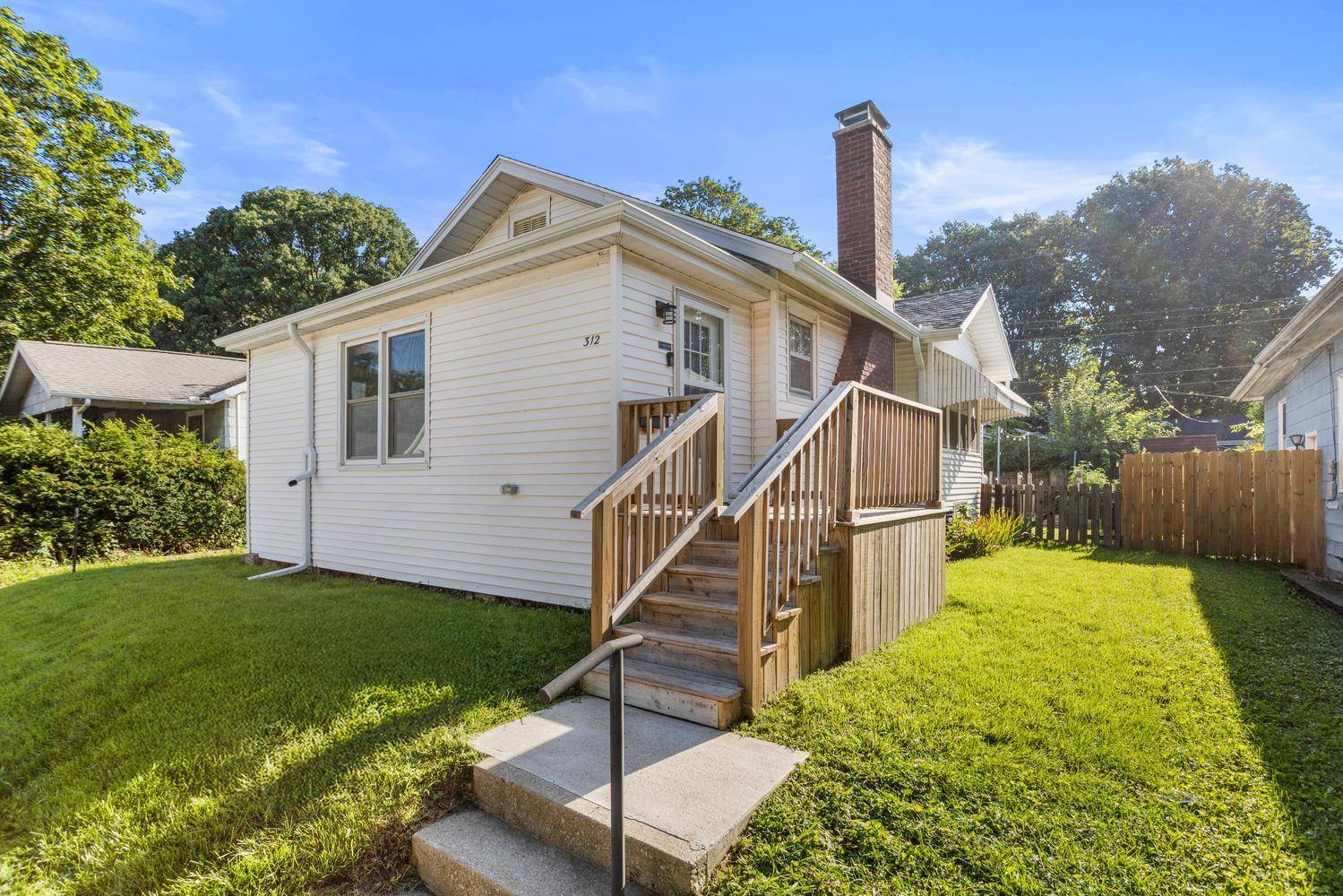 312 N Fair ST, Champaign, IL 61821