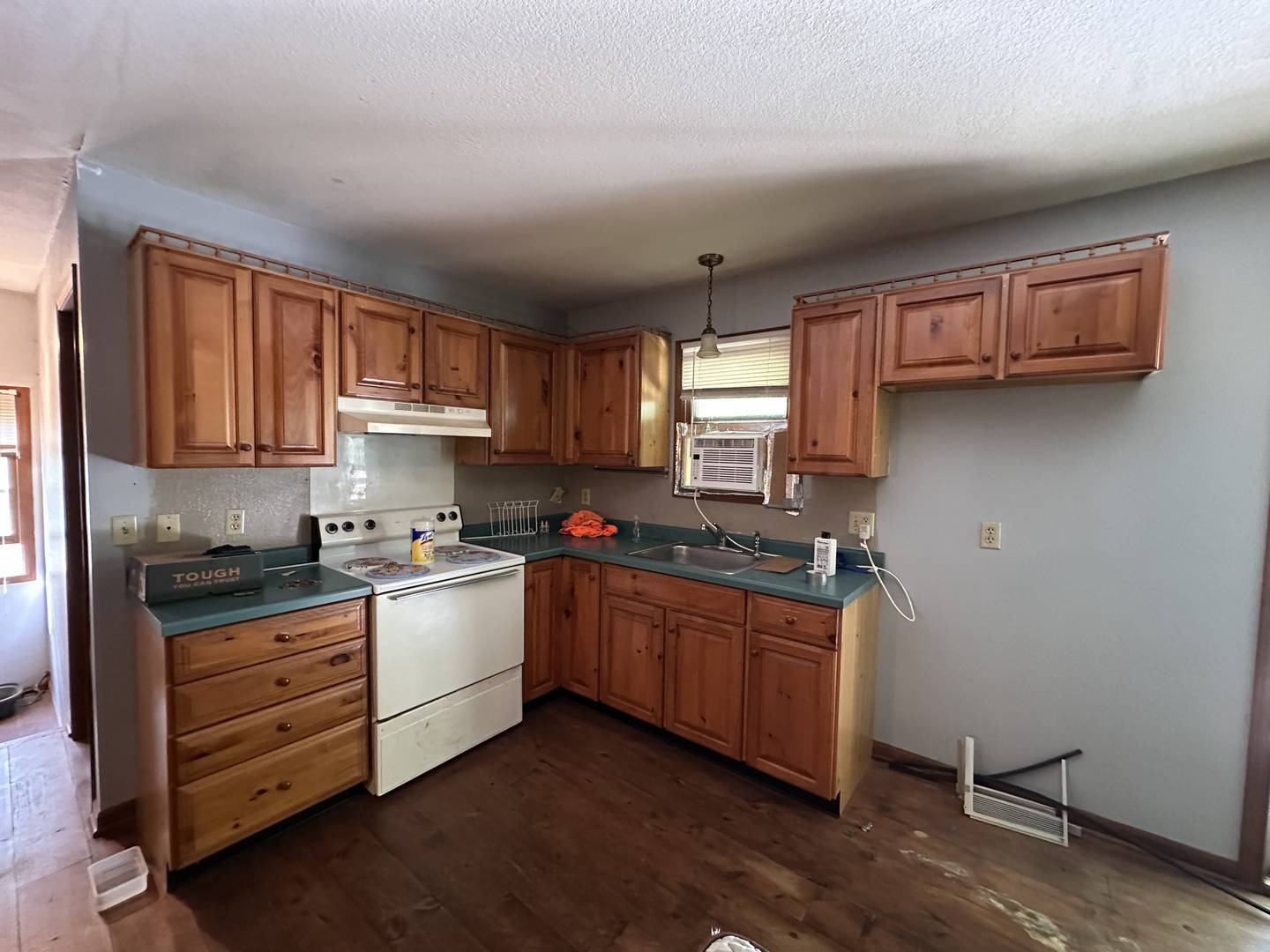 304 8th AVE, Rock Falls, IL 61071