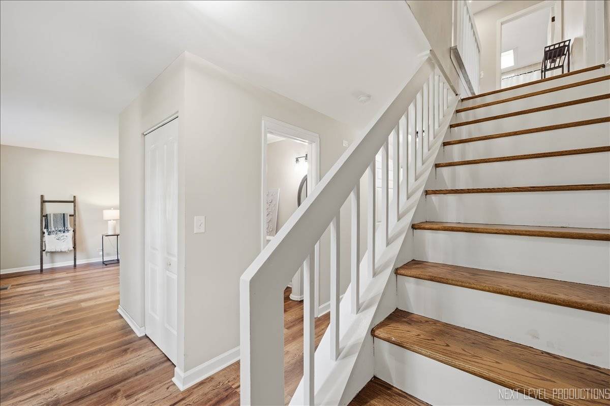 2803 Springdale CIR, Naperville, IL 60564