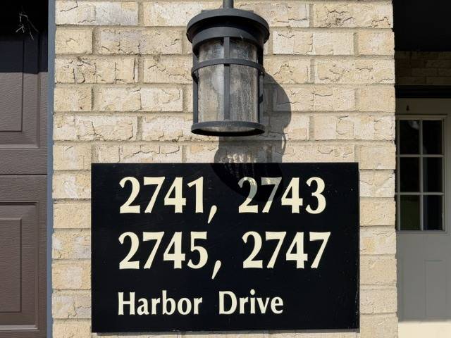 2741 Harbor DR #2741, Joliet, IL 60431