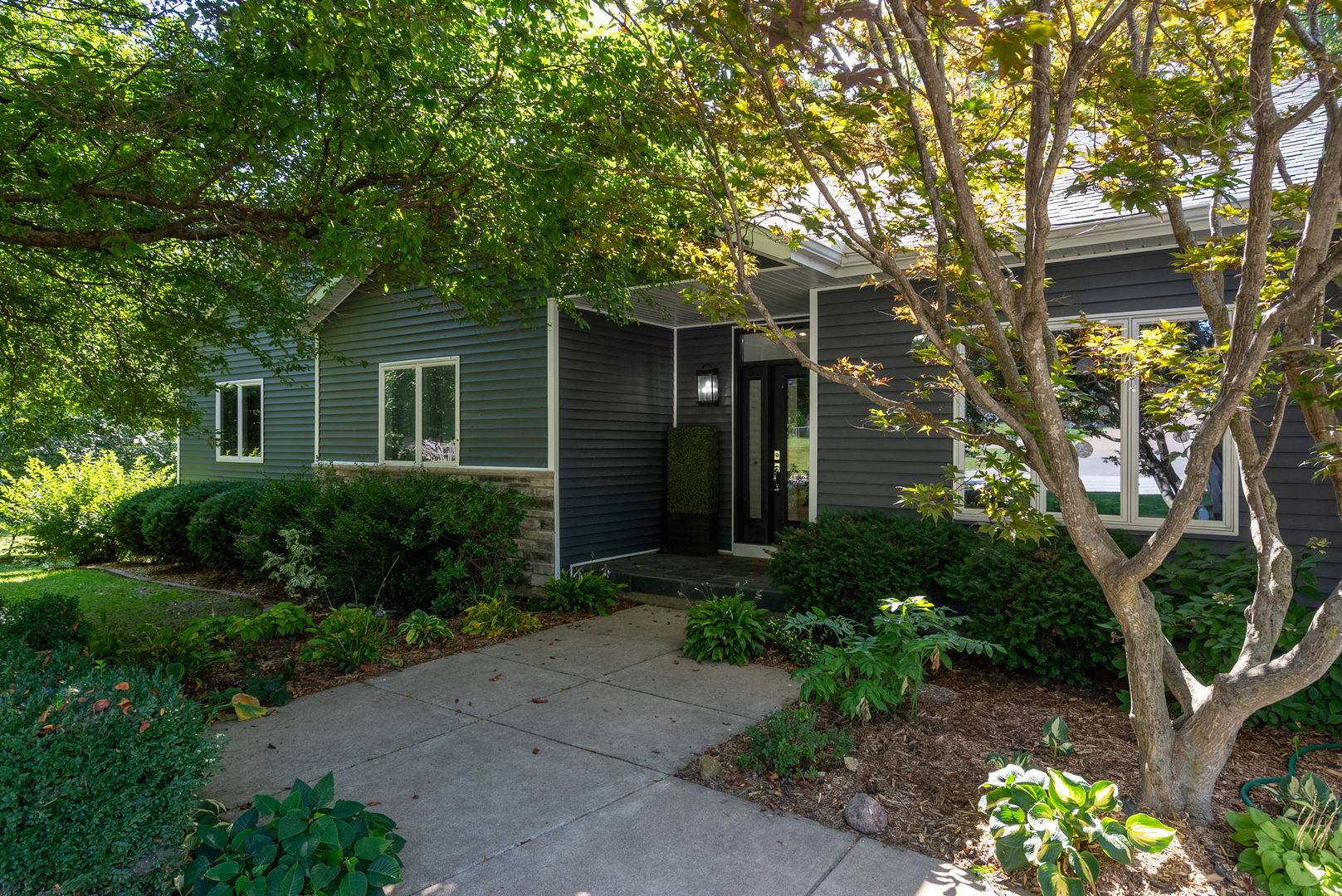 4302 Eastern AVE, Davenport, IA 52807