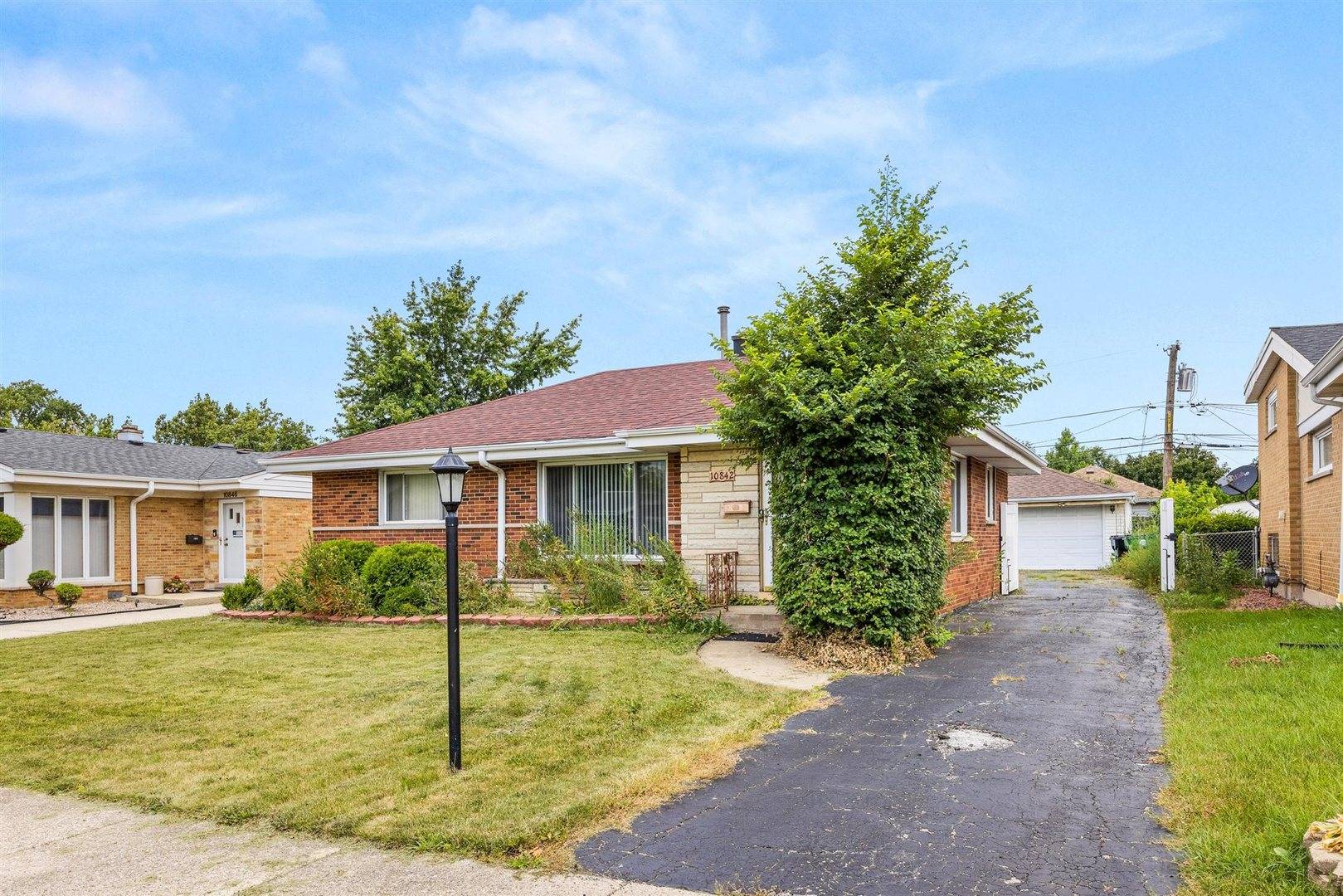 10842 Claridge AVE, Westchester, IL 60154