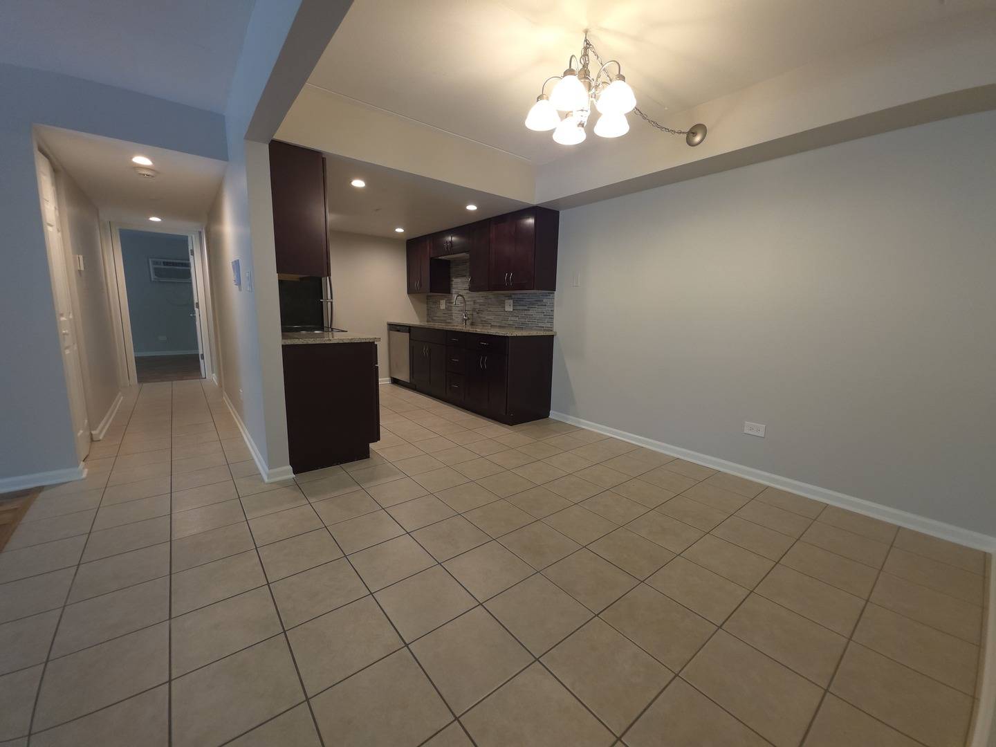 1675 Kiowa CIR #103, Naperville, IL 60565