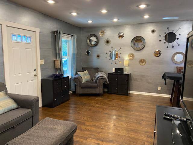 3655 N Page AVE, Chicago, IL 60634