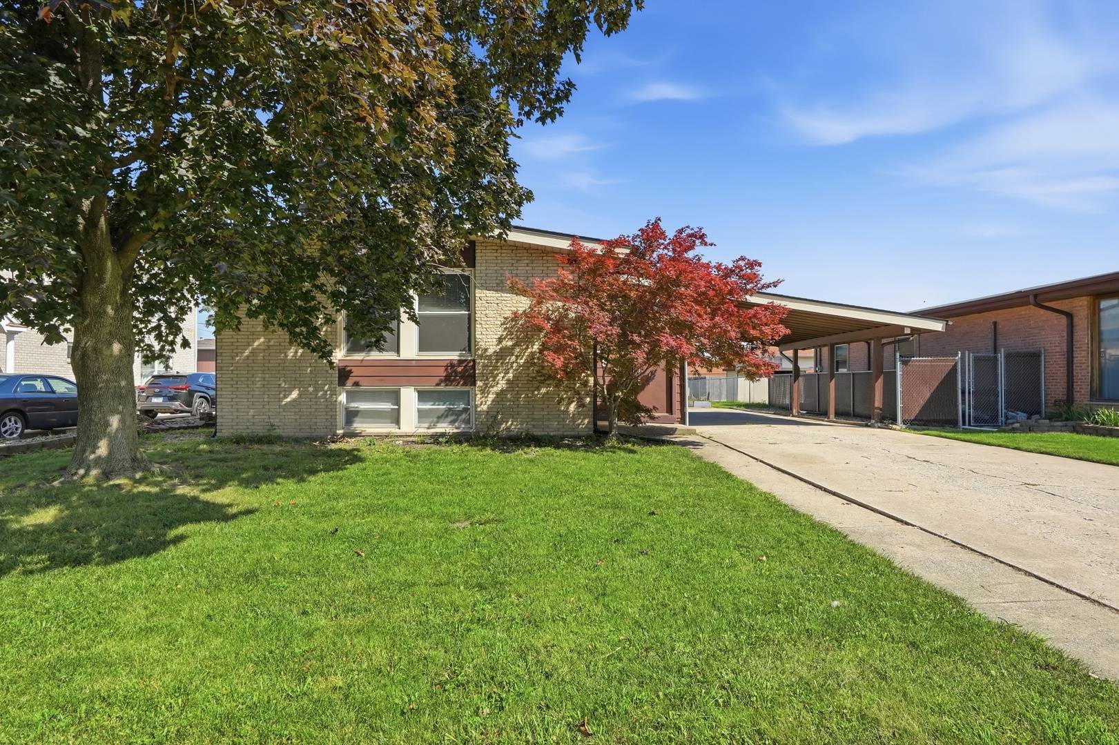 7836 W 80th PL, Bridgeview, IL 60455