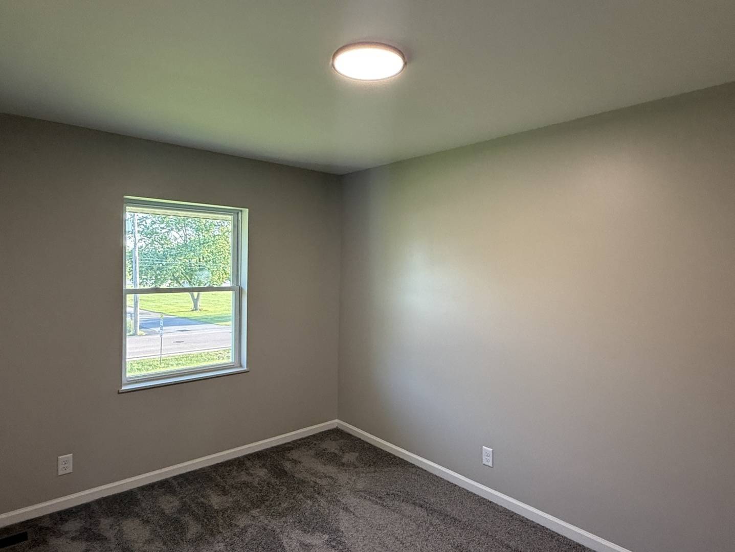 715 OLD INDIAN TRAIL RD, Aurora, IL 60506