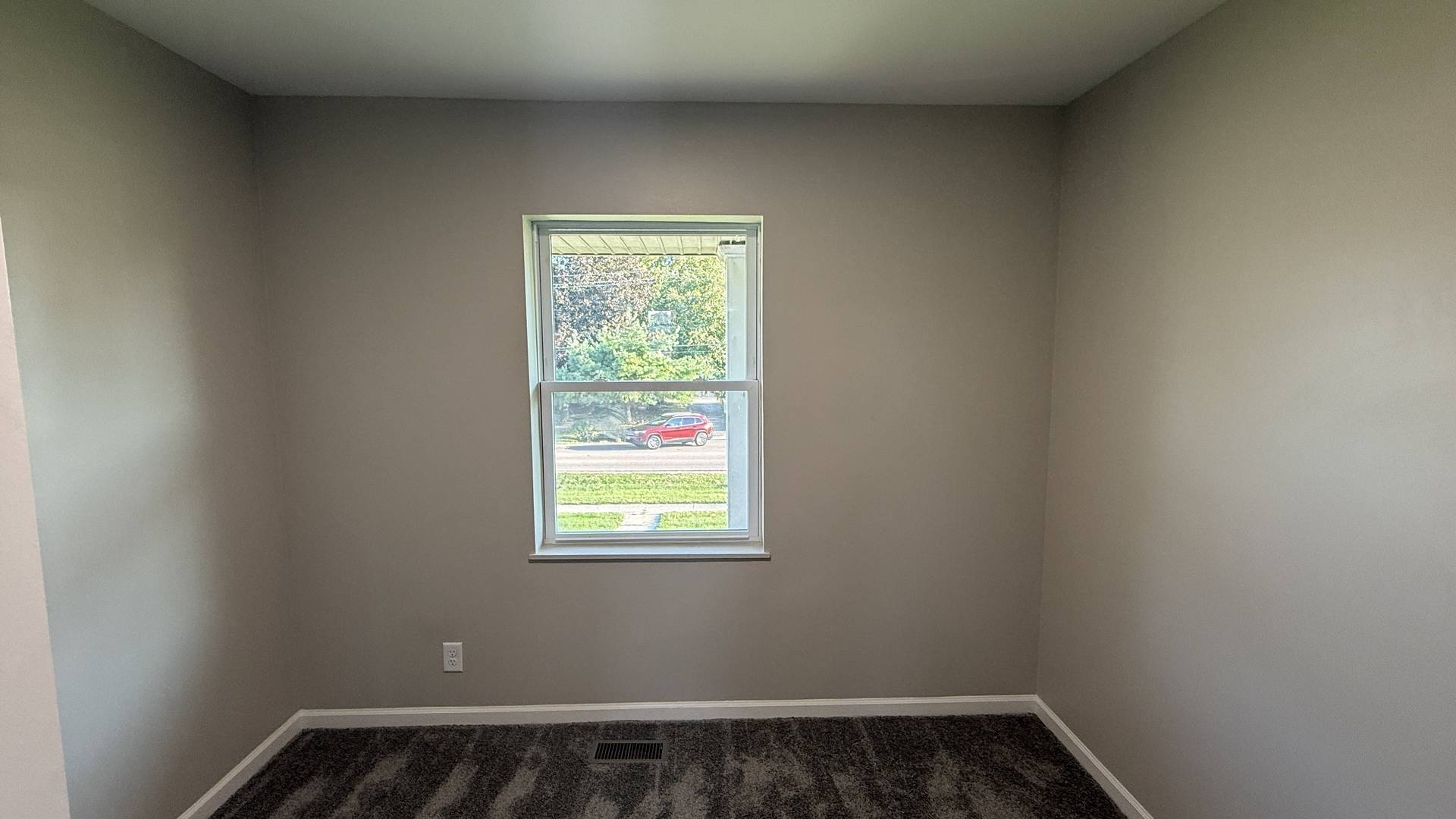 715 OLD INDIAN TRAIL RD, Aurora, IL 60506