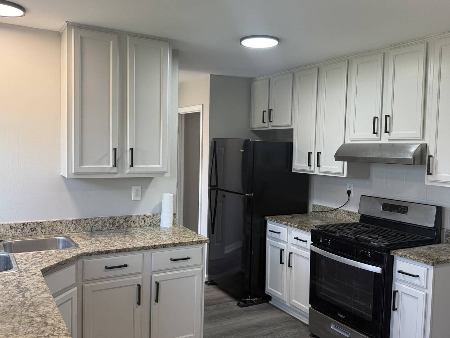 715 OLD INDIAN TRAIL RD, Aurora, IL 60506