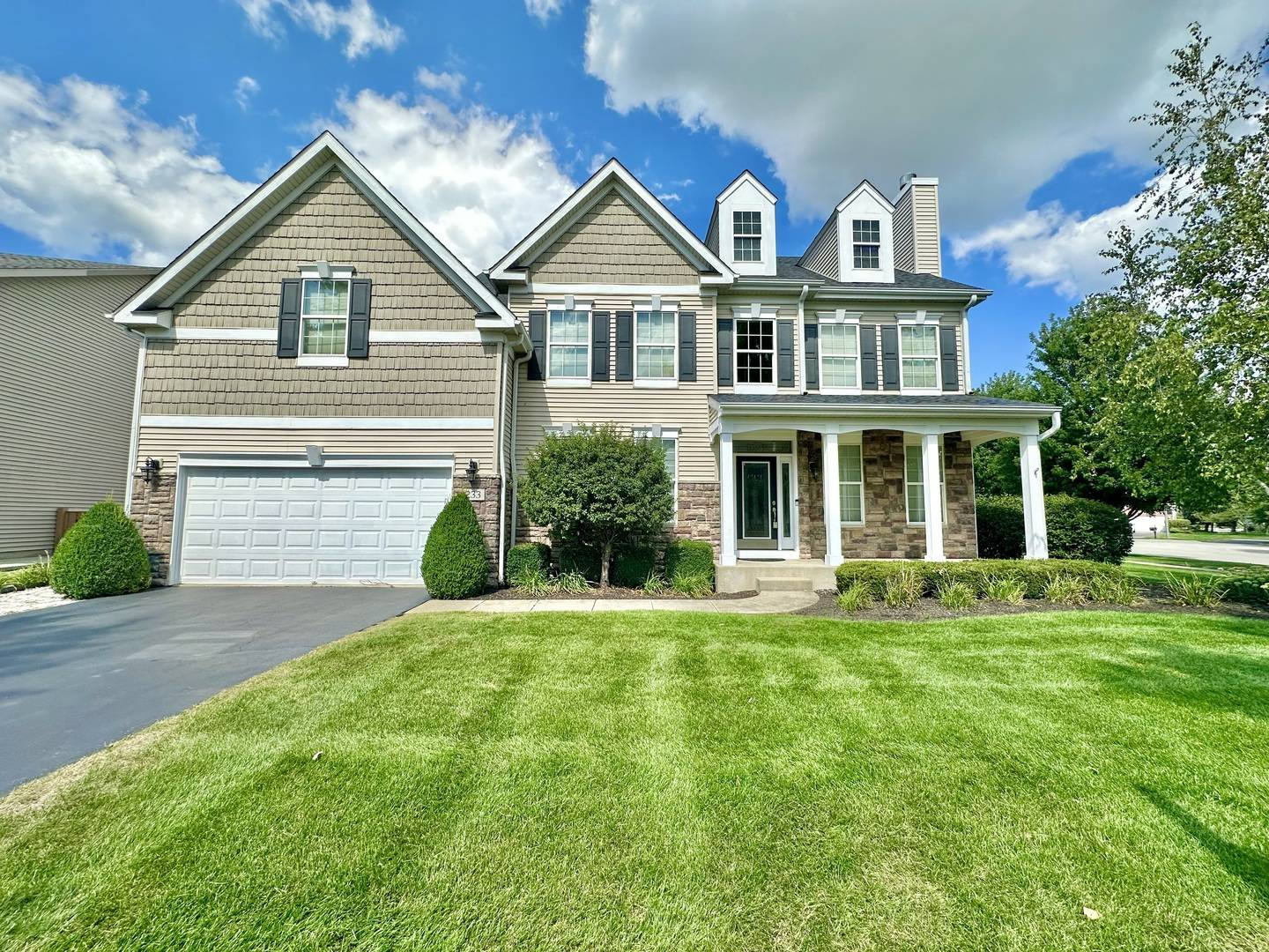 233 Willington WAY, Oswego, IL 60543