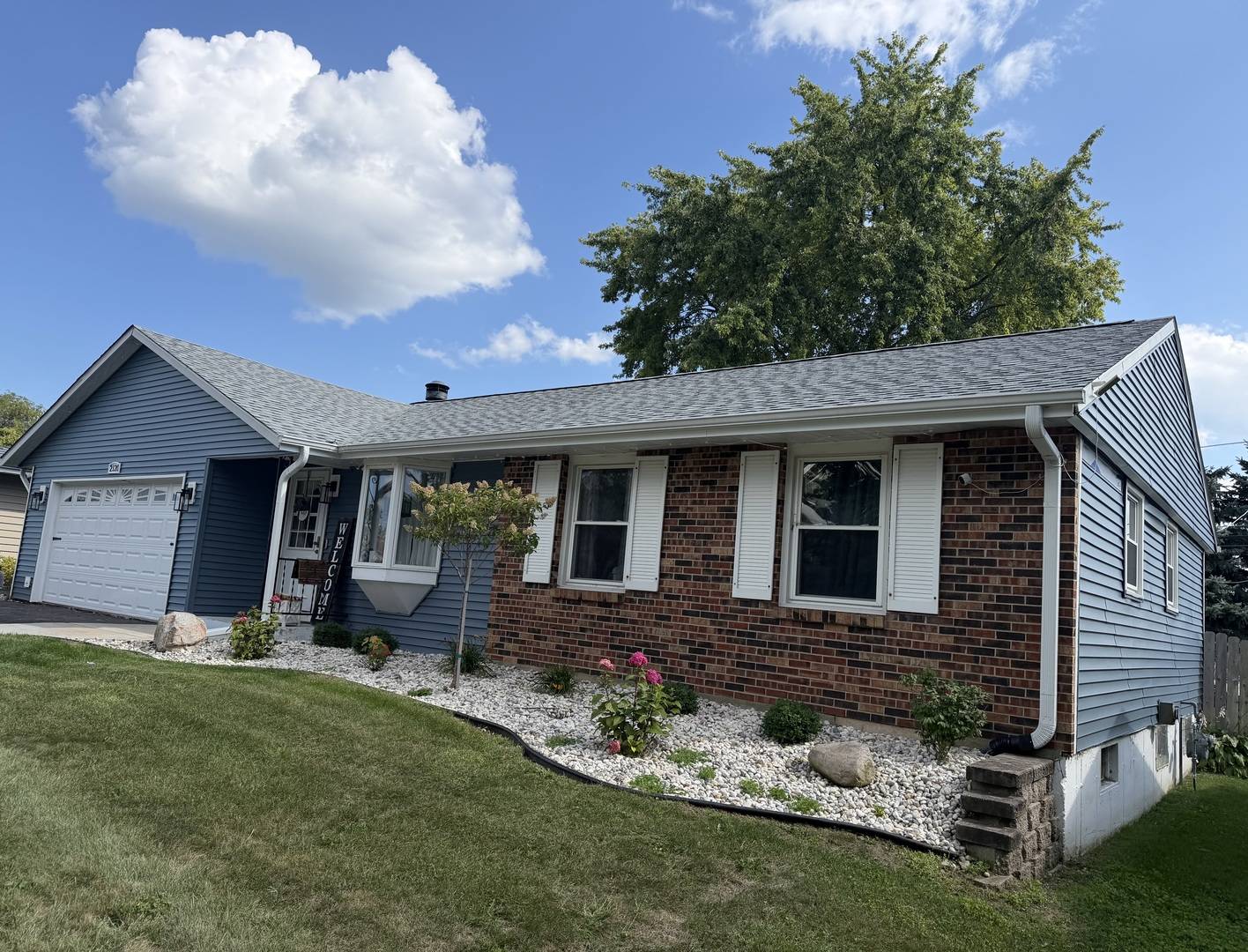 2120 Highland DR, Sycamore, IL 60178