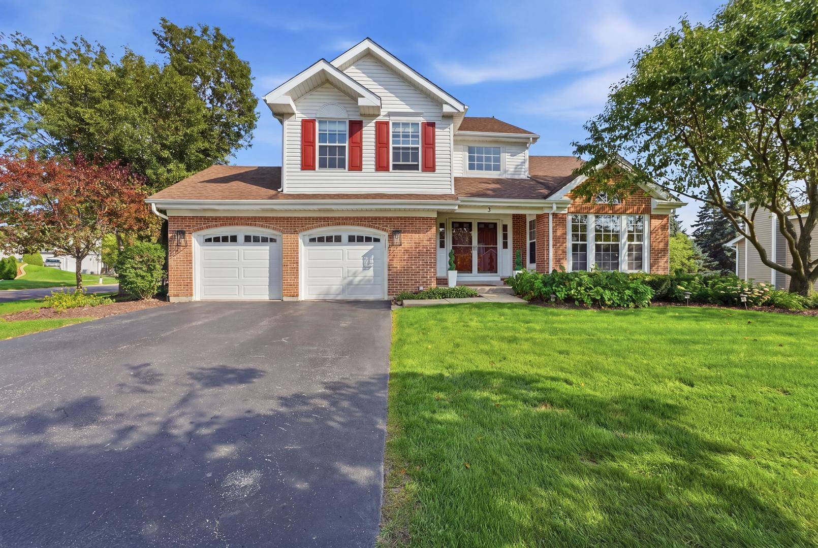 3 White Fence TRL, Streamwood, IL 60107