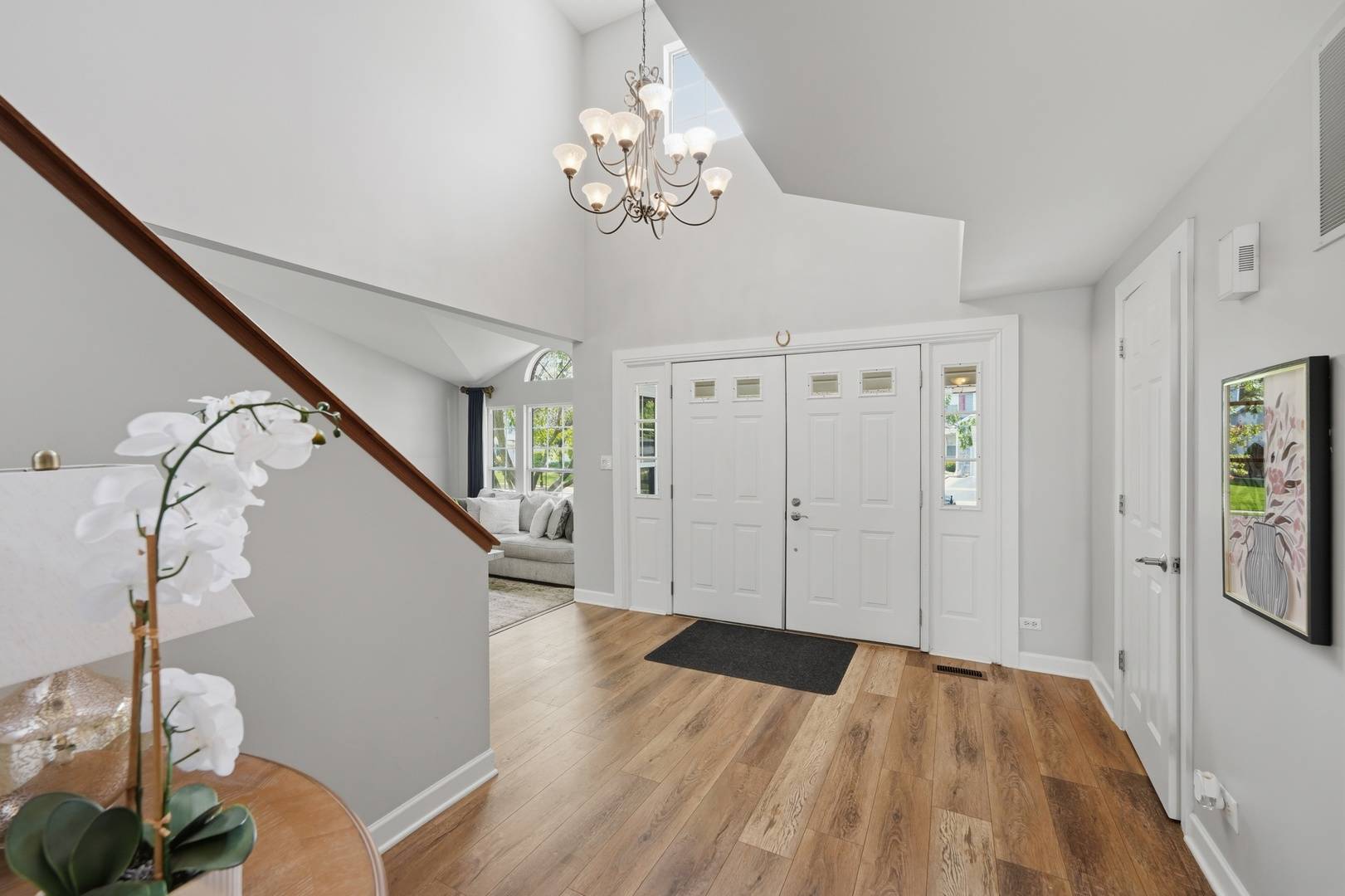 3 White Fence TRL, Streamwood, IL 60107