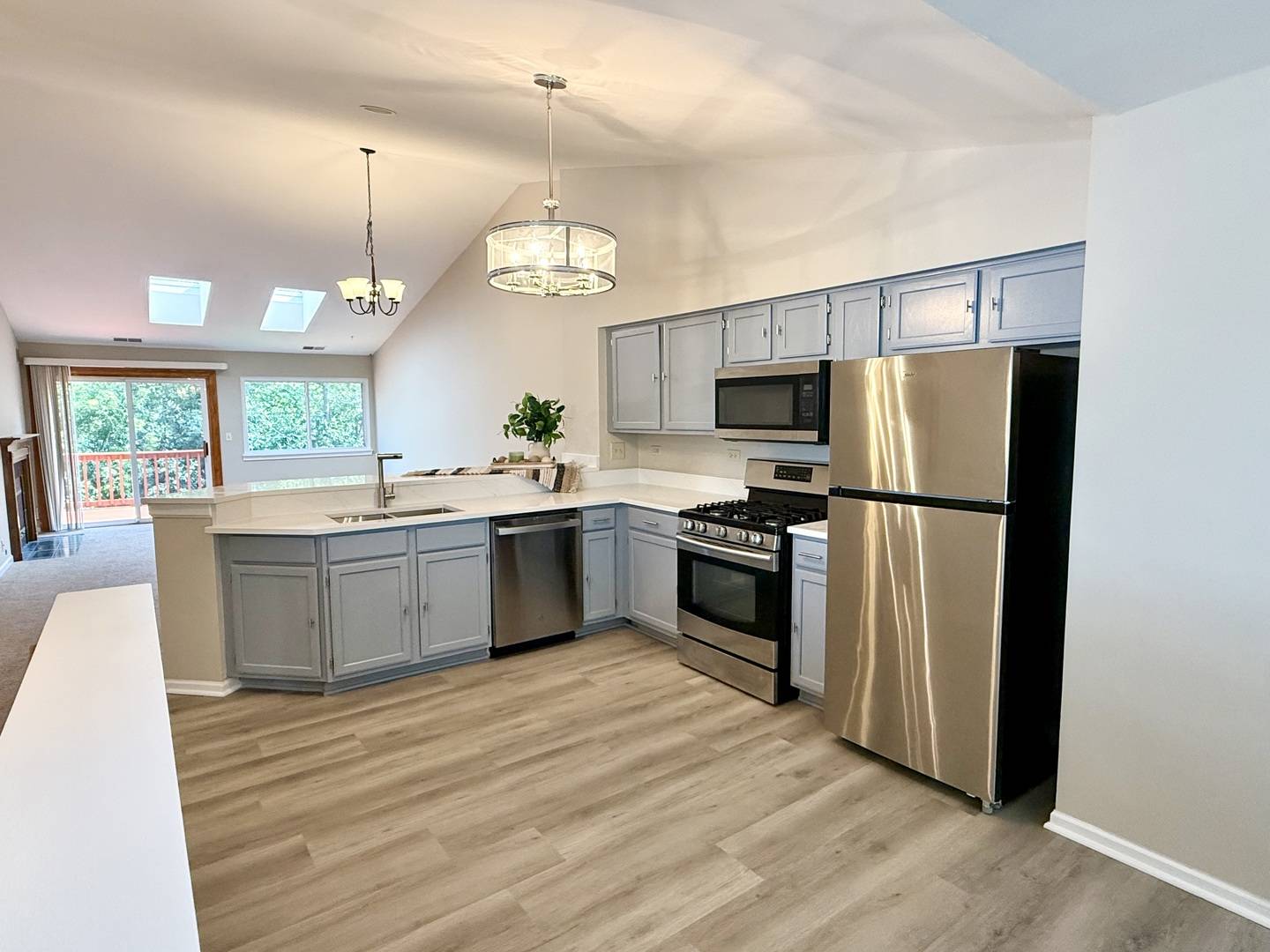 8225 Ripple Ridge DR #8225, Darien, IL 60561