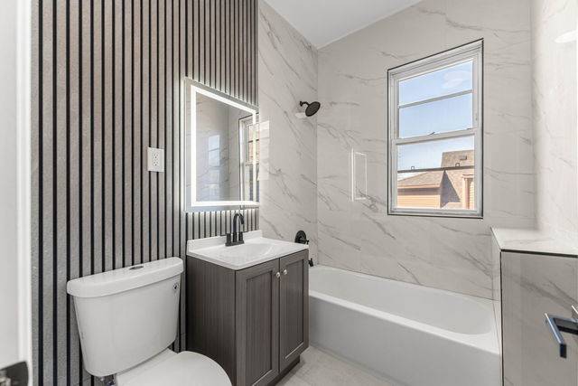7532 S Champlain AVE #1ST, Chicago, IL 60619