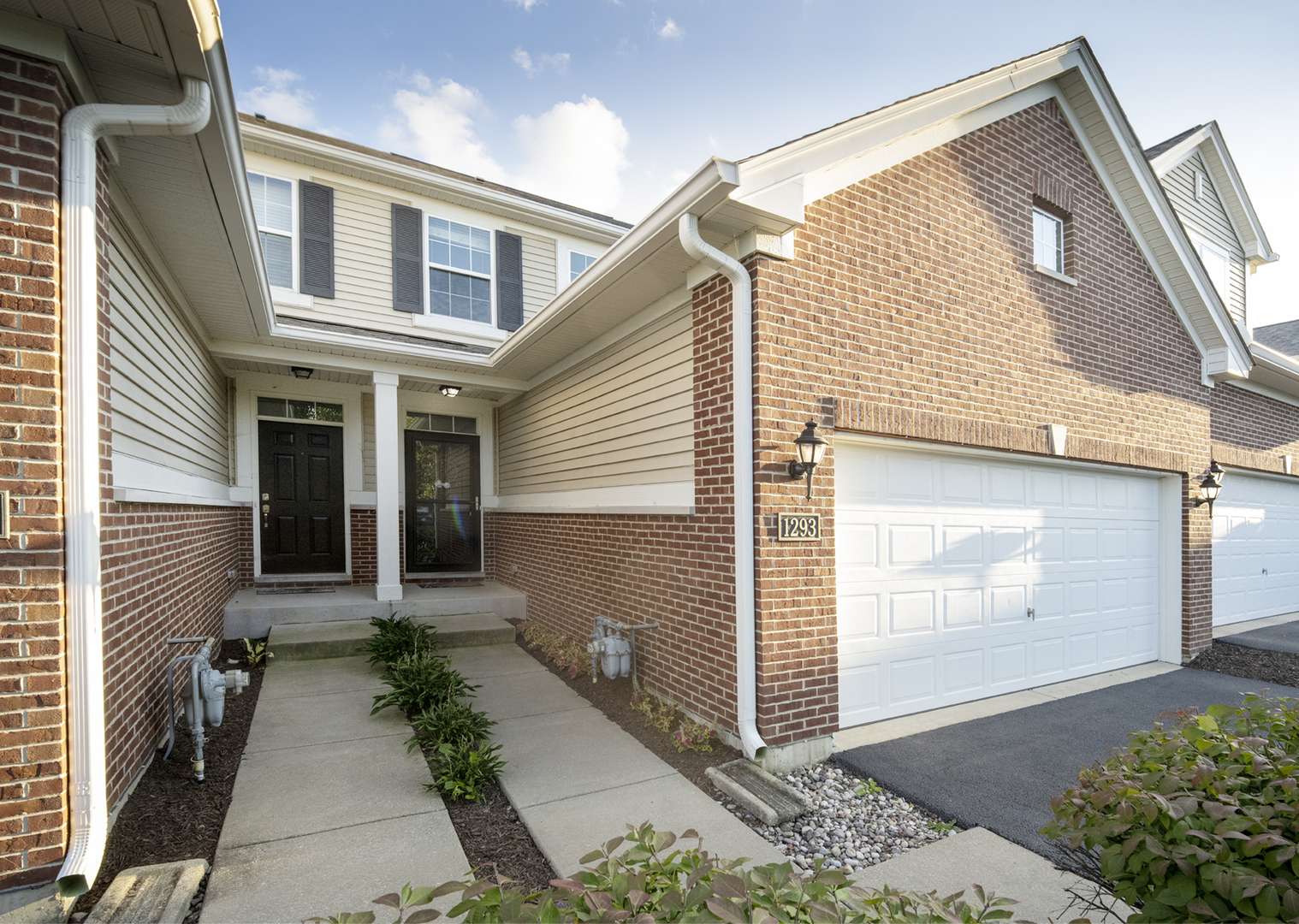 1293 Church CT, Aurora, IL 60502