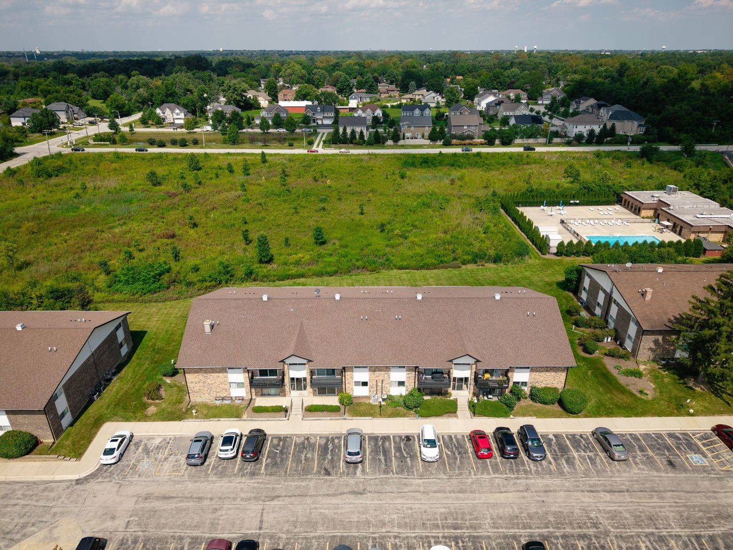 24B Kingery Quarter #106, Willowbrook, IL 60527