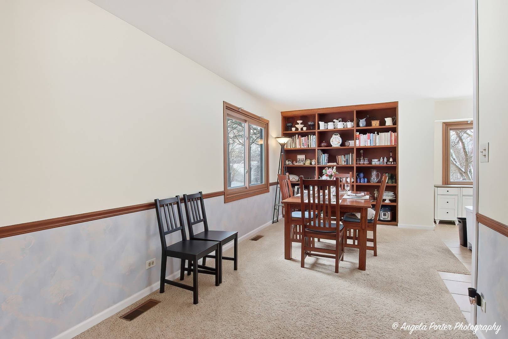 22665 W DEPOT ST, Antioch, IL 60002