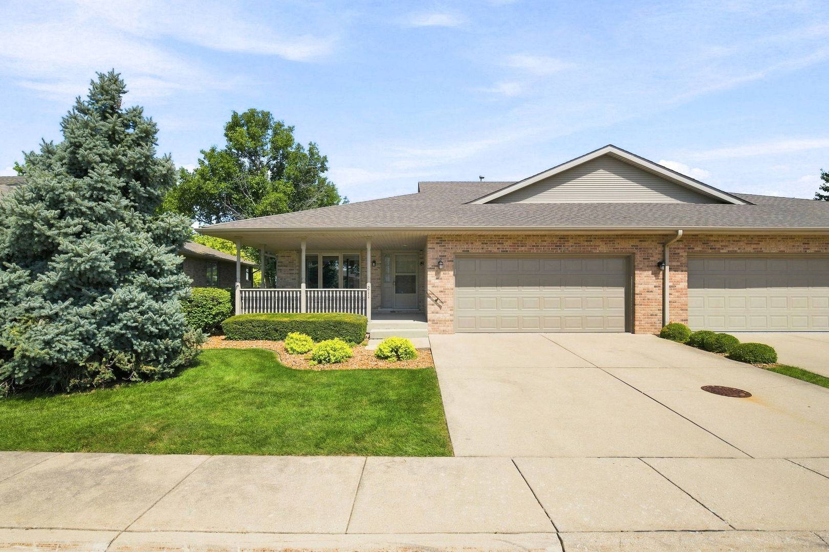 211 Fox Run DR, Elwood, IL 60421