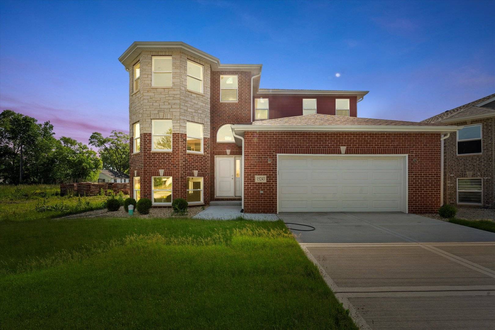 15243 7th AVE, Phoenix, IL 60426