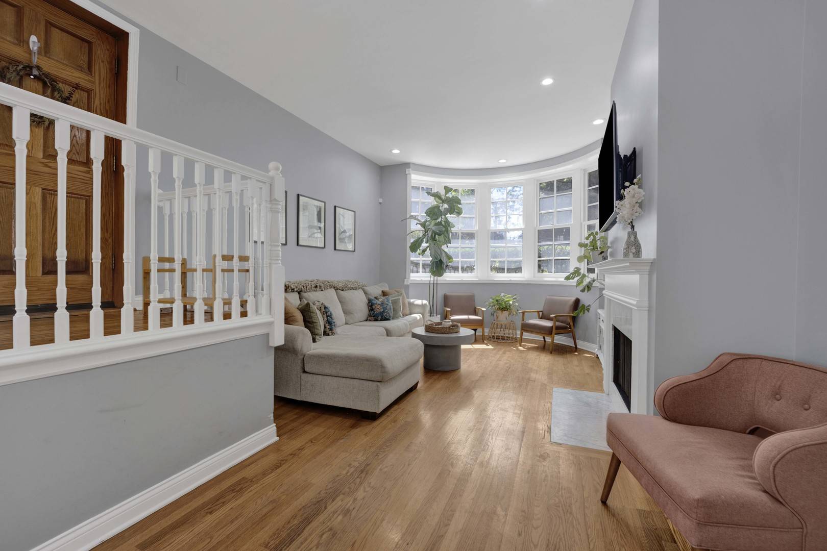 626 W Wrightwood AVE #1E, Chicago, IL 60614