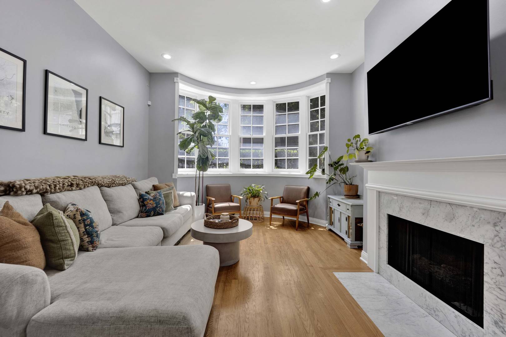626 W Wrightwood AVE #1E, Chicago, IL 60614