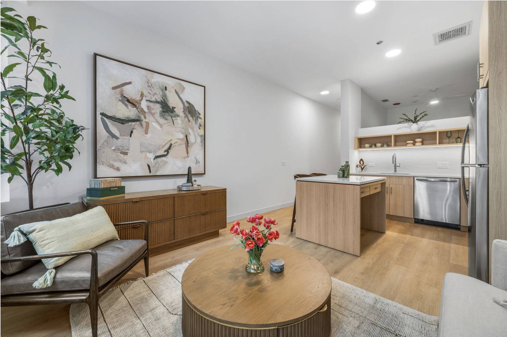 111 W Illinois ST #821, Chicago, IL 60654