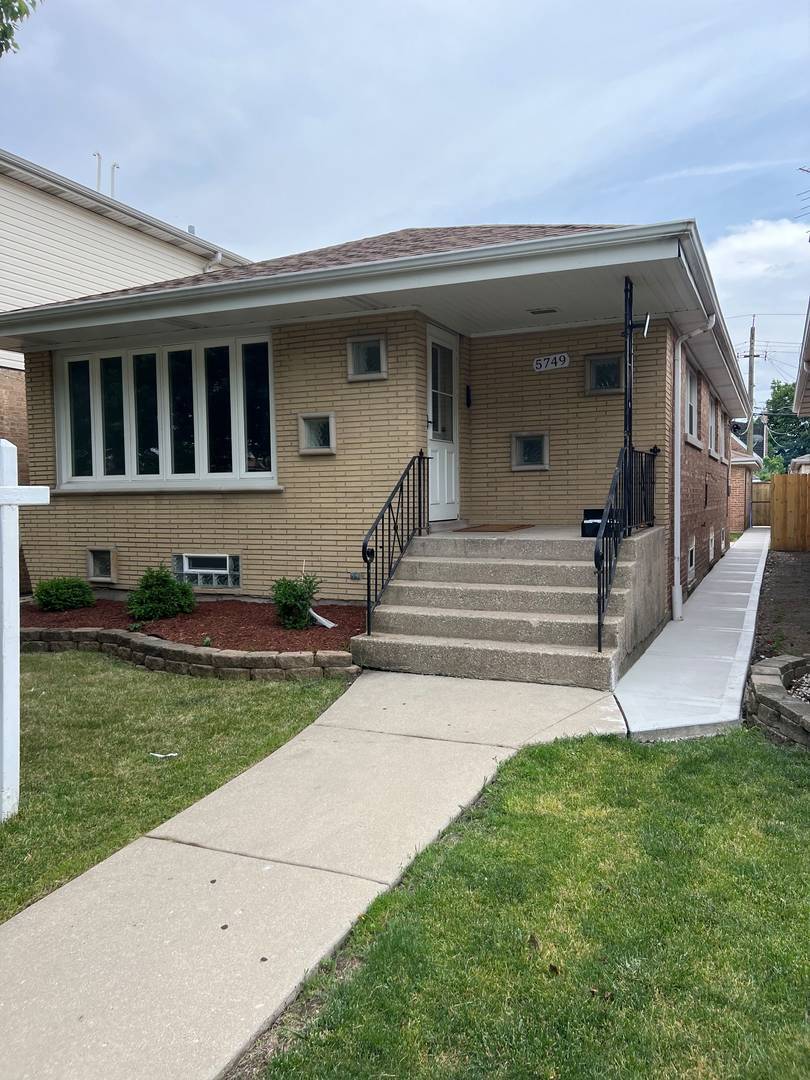 5749 W 63rd PL, Chicago, IL 60638