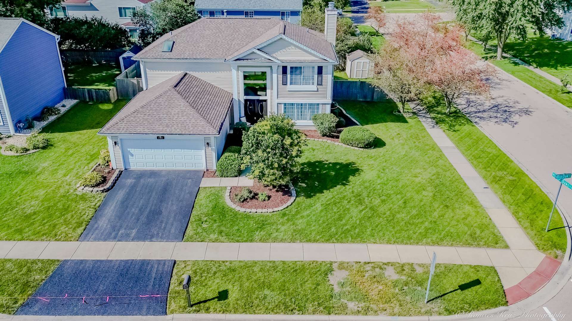 1301 Big Oak TRL, Aurora, IL 60506