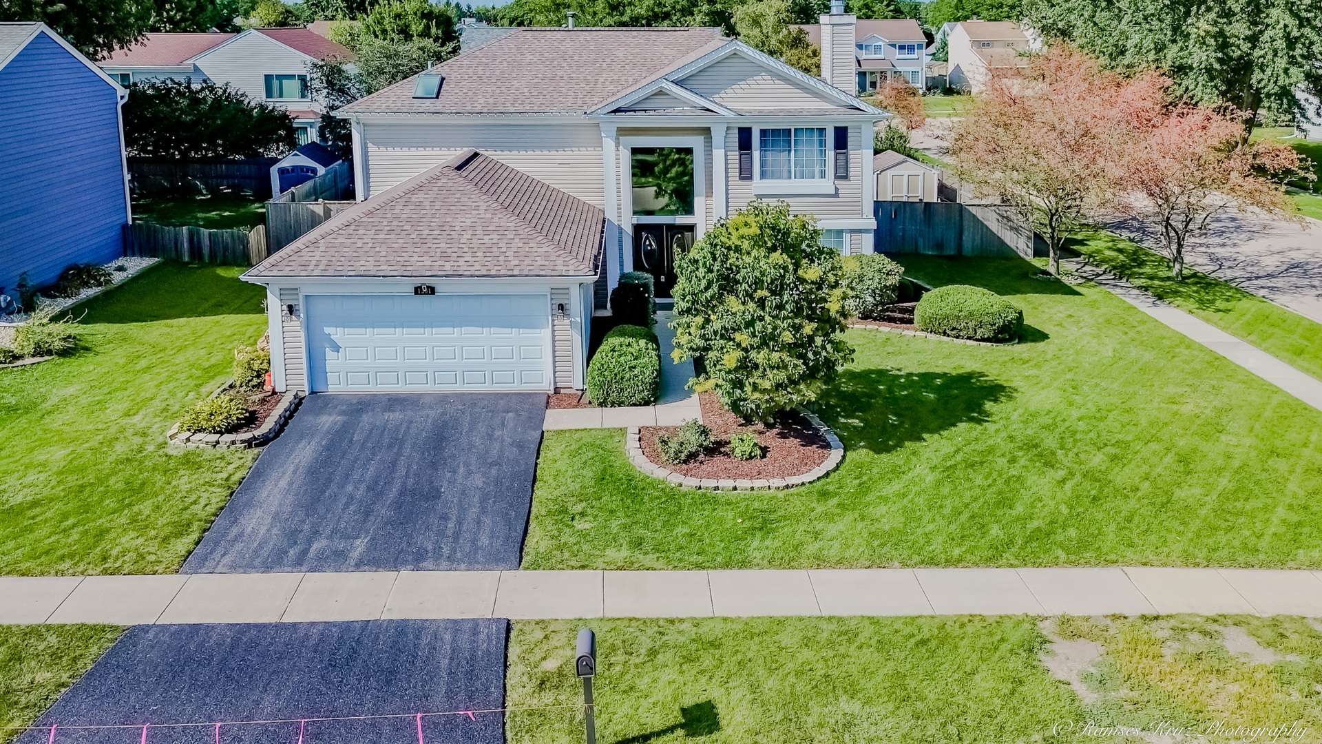 1301 Big Oak TRL, Aurora, IL 60506