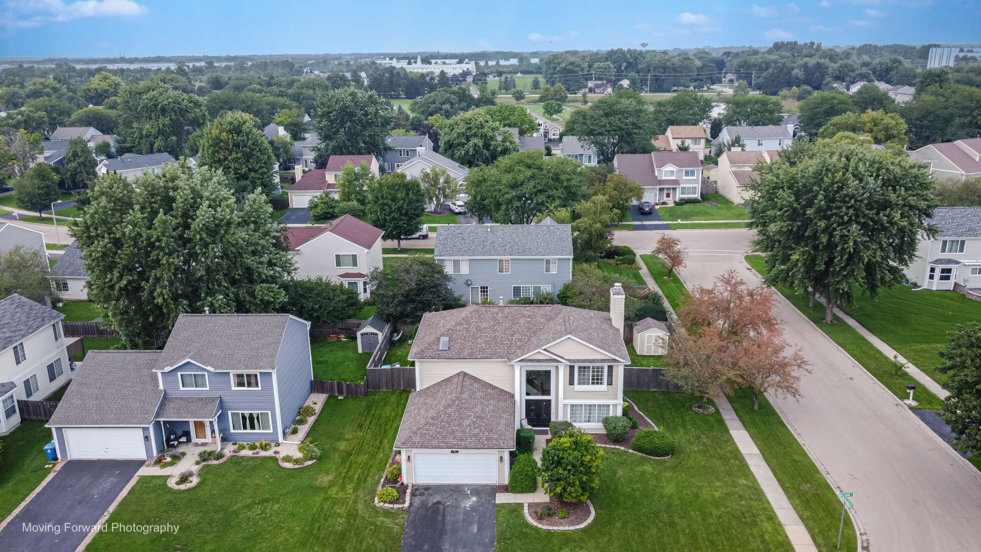 1301 Big Oak TRL, Aurora, IL 60506