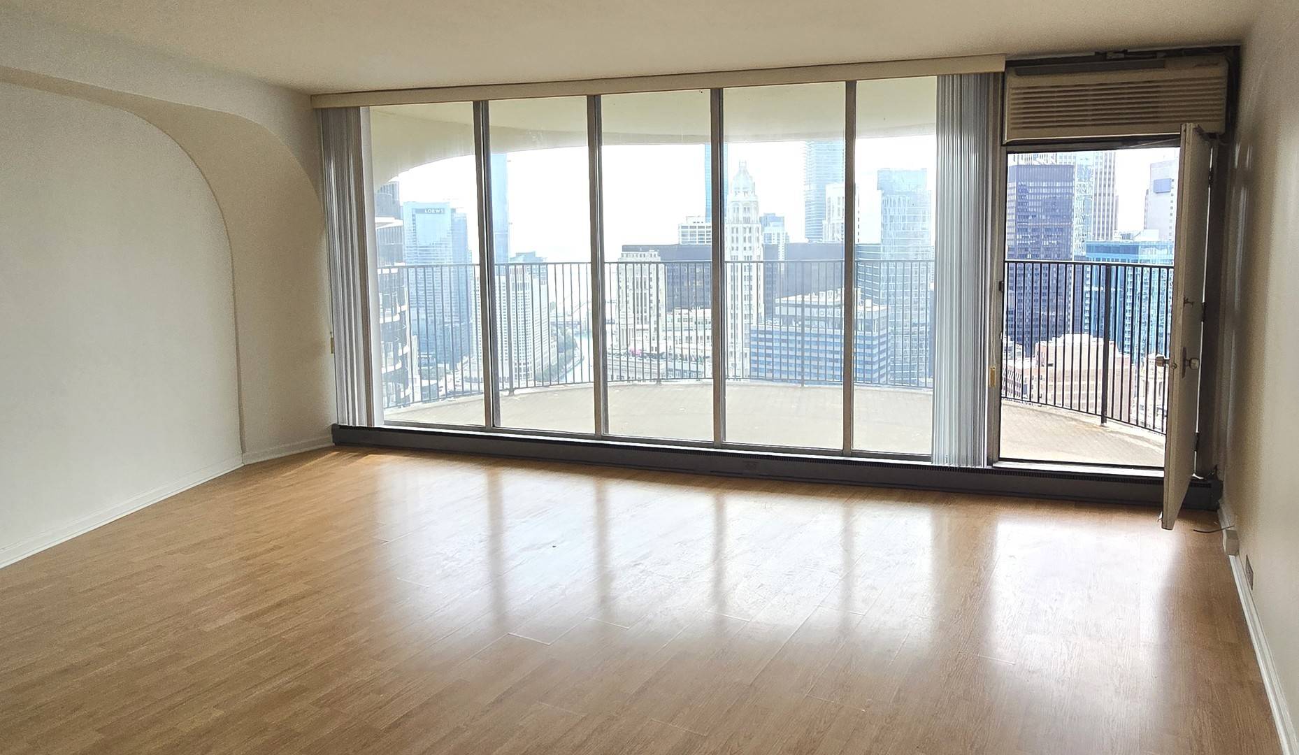 300 N State ST #5009, Chicago, IL 60654