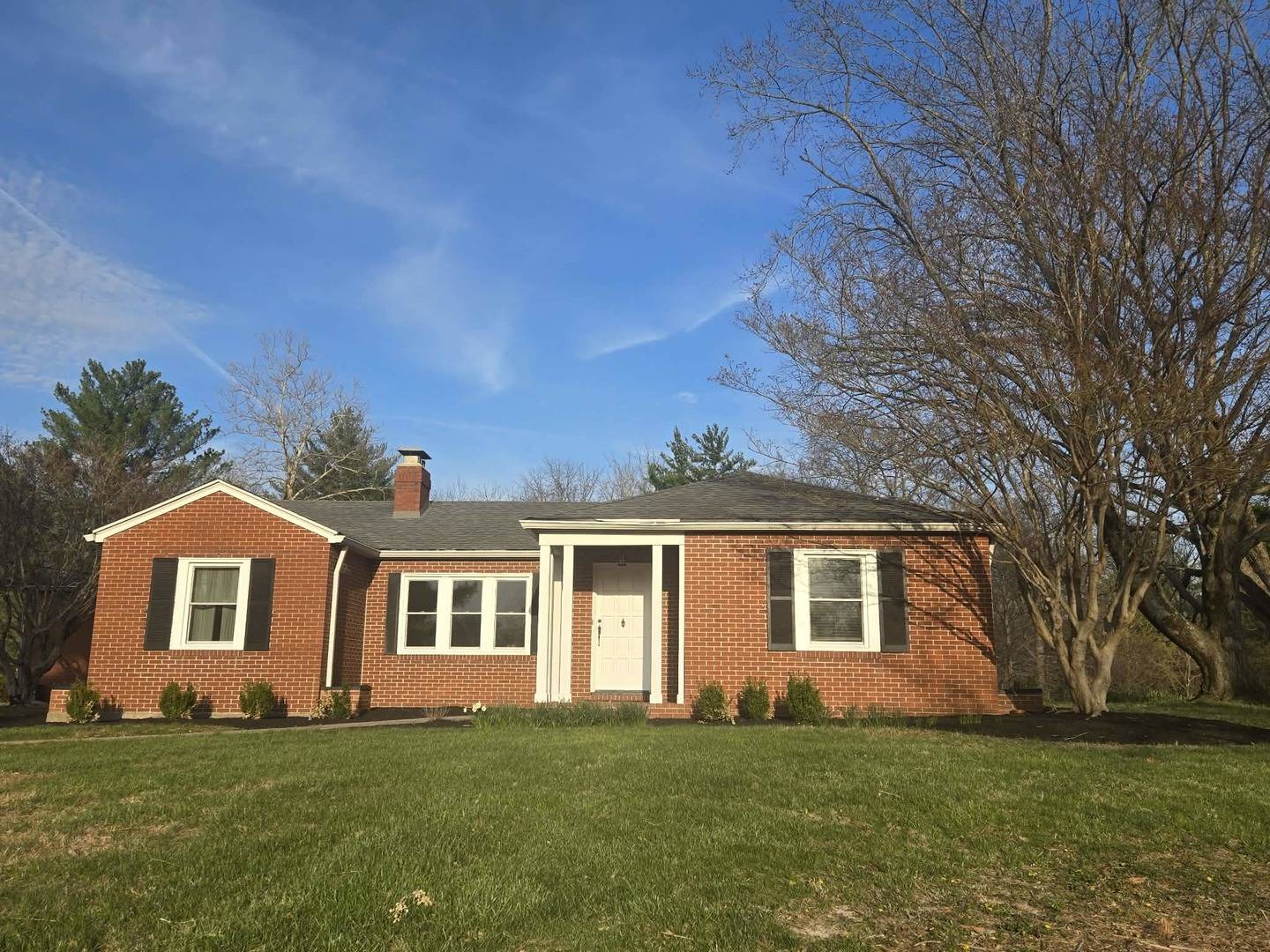 14652 N IL Hwy 37 HWY, Mt Vernon, IL 62864