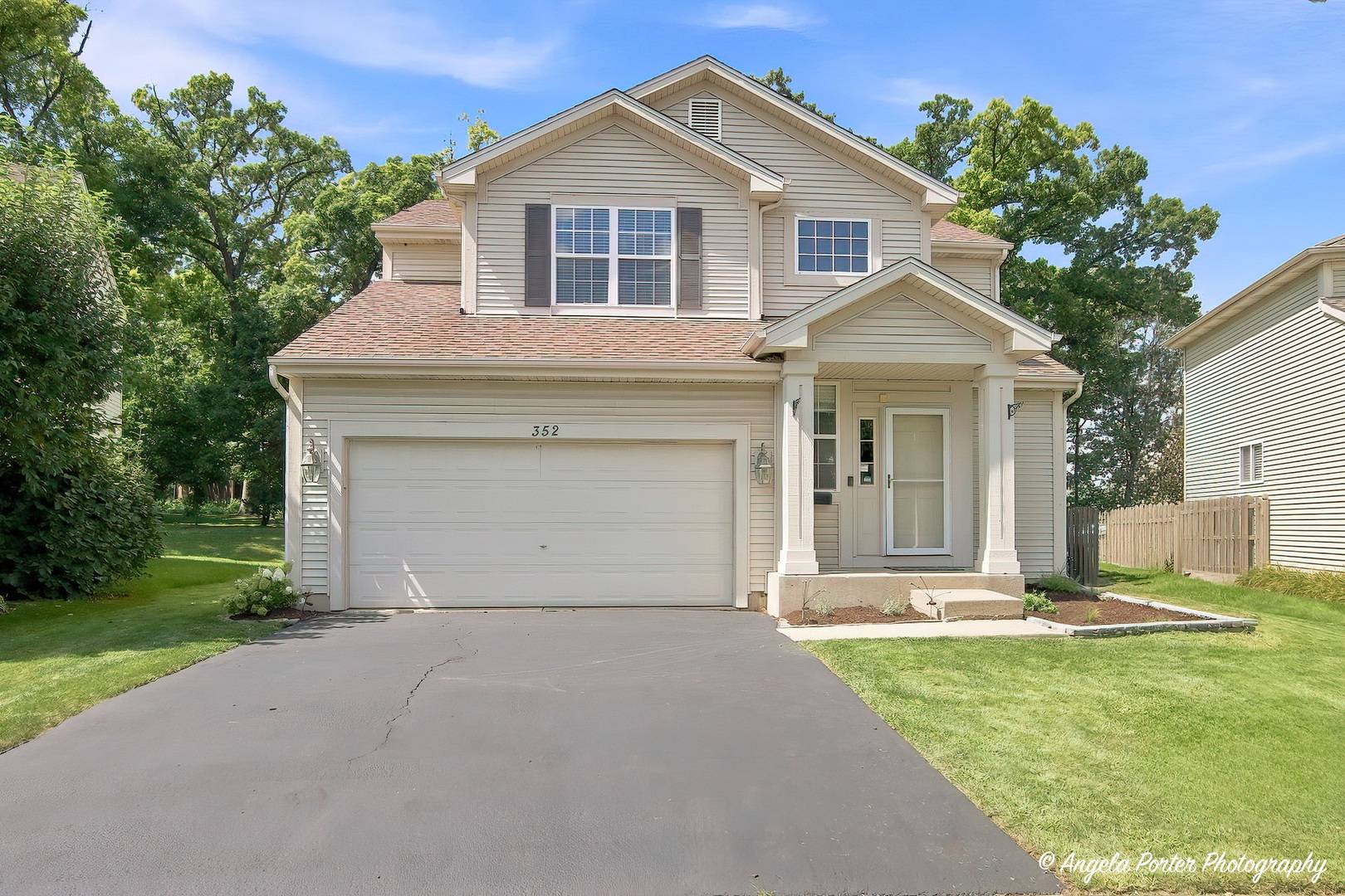 352 N CORNERSTONE DR, Volo, IL 60020