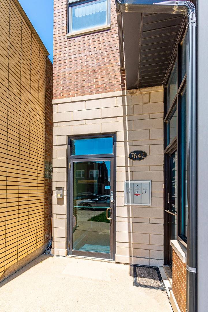 7642 W BELMONT AVE #2, Chicago, IL 60634