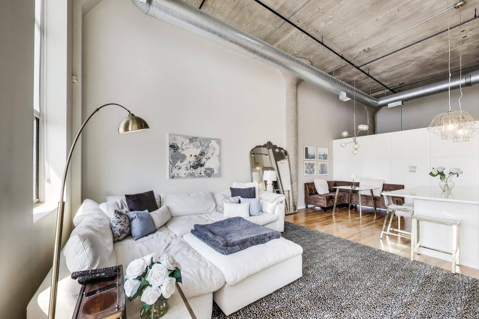 758 N LARRABEE ST #509, Chicago, IL 60654