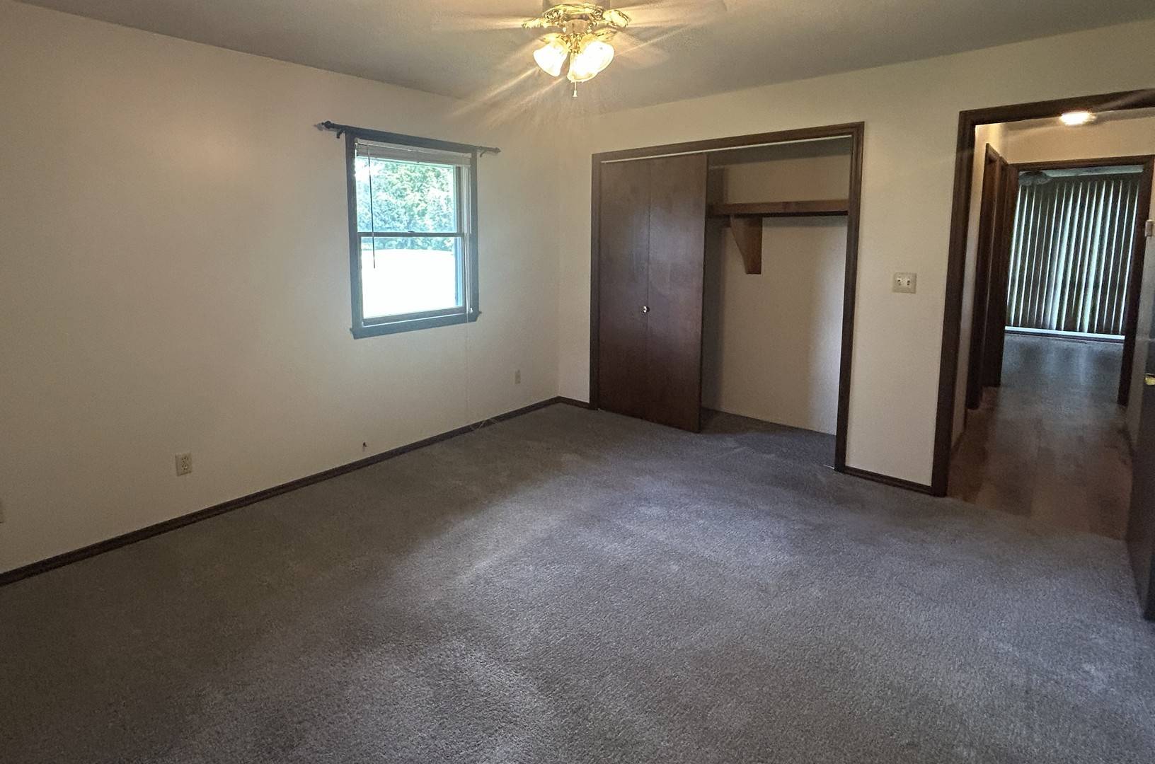 193 Maes RD, Murphysboro, IL 62966