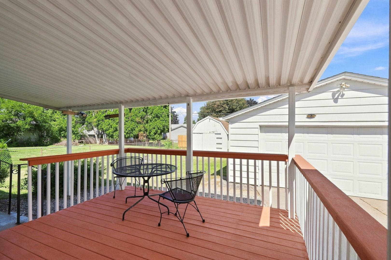 3916 W LOMBARD ST, Davenport, IA 52804