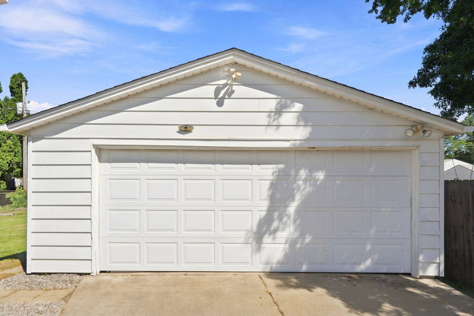 3916 W LOMBARD ST, Davenport, IA 52804