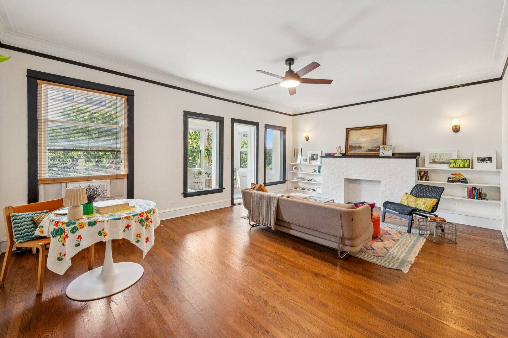 5487 S Cornell AVE #3, Chicago, IL 60615