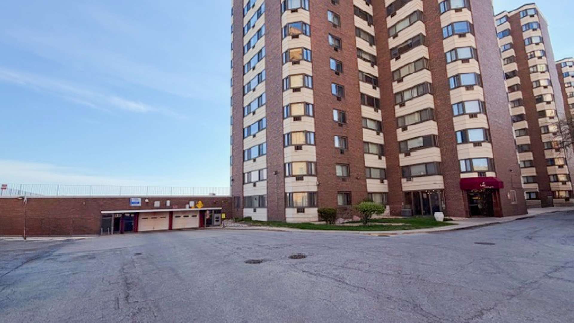 7337 S South Shore DR #1212, Chicago, IL 60649