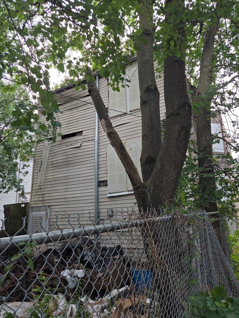 837 N LAWNDALE ST, Chicago, IL 60624