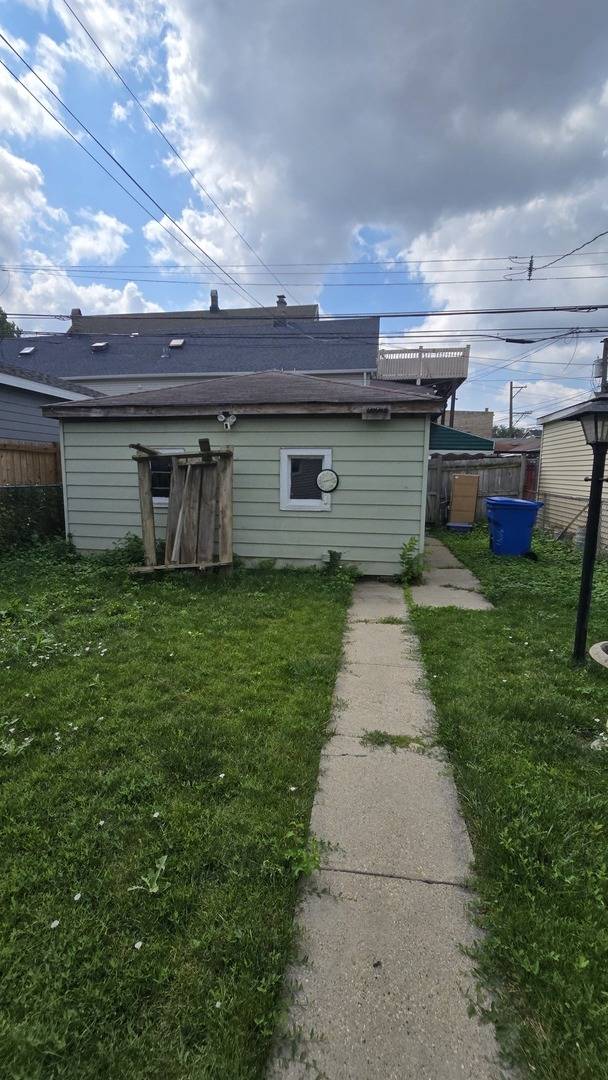 3541 W Diversey AVE, Chicago, IL 60647